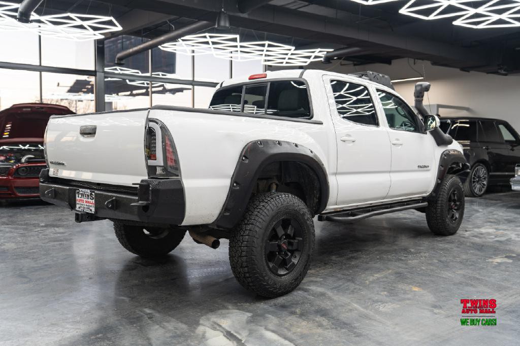 2015 Toyota Tacoma Image 7