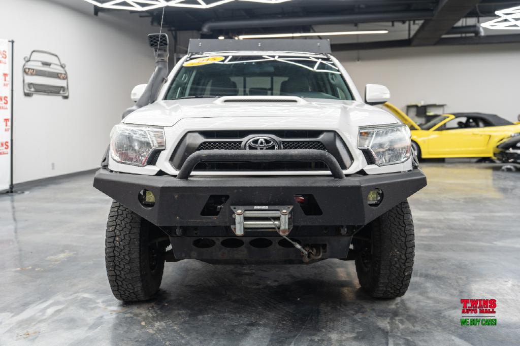 2015 Toyota Tacoma Image 10