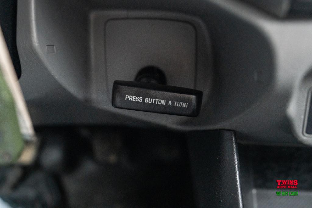 2015 Toyota Tacoma Image 26