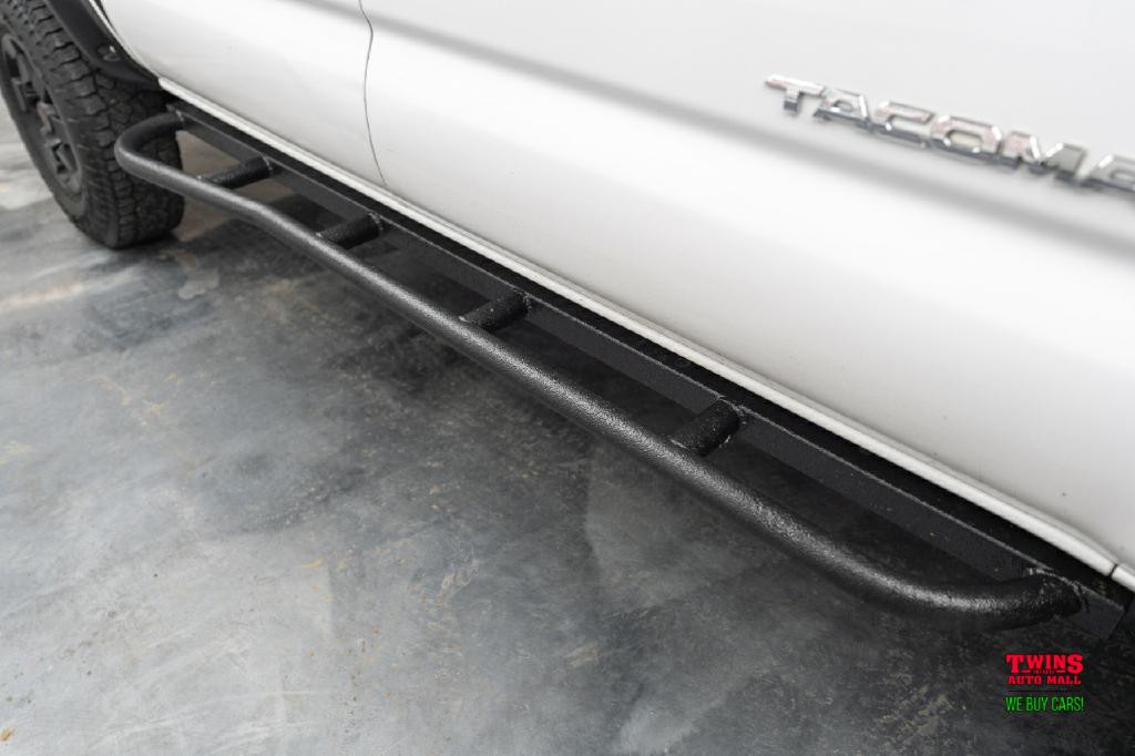 2015 Toyota Tacoma Image 35