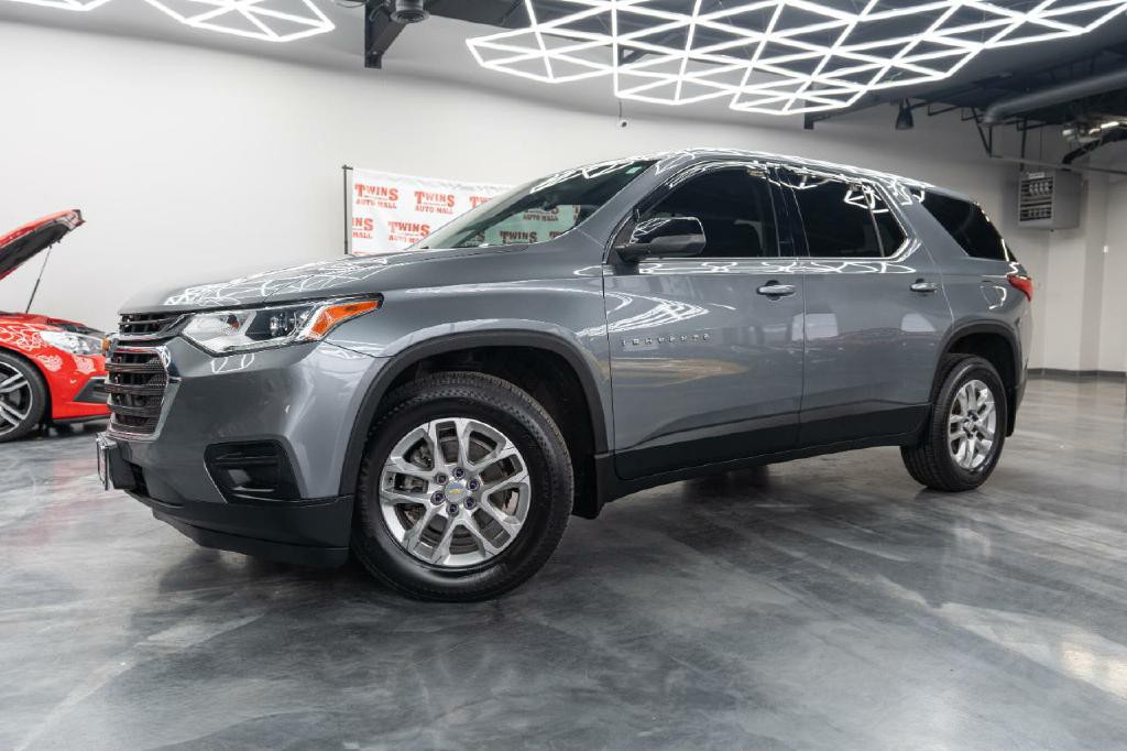 2021 Chevrolet Traverse Image 2