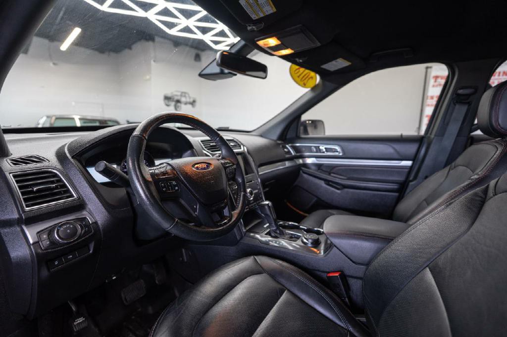2018 Ford Explorer Image 11