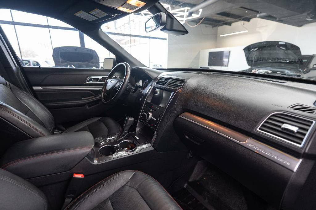 2018 Ford Explorer Image 17