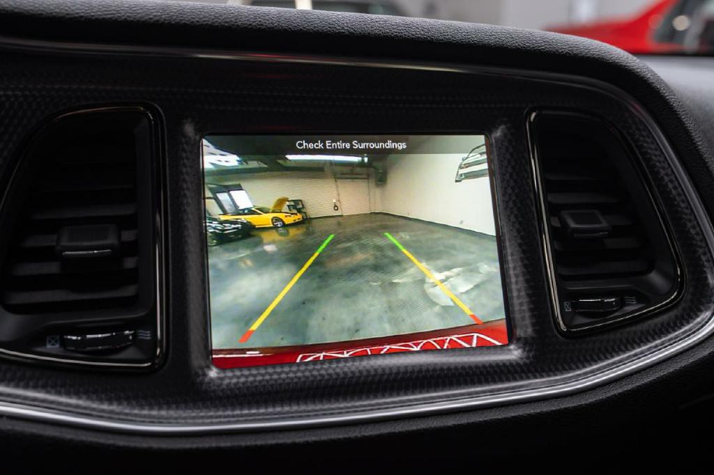 2019 Dodge Challenger Image 19