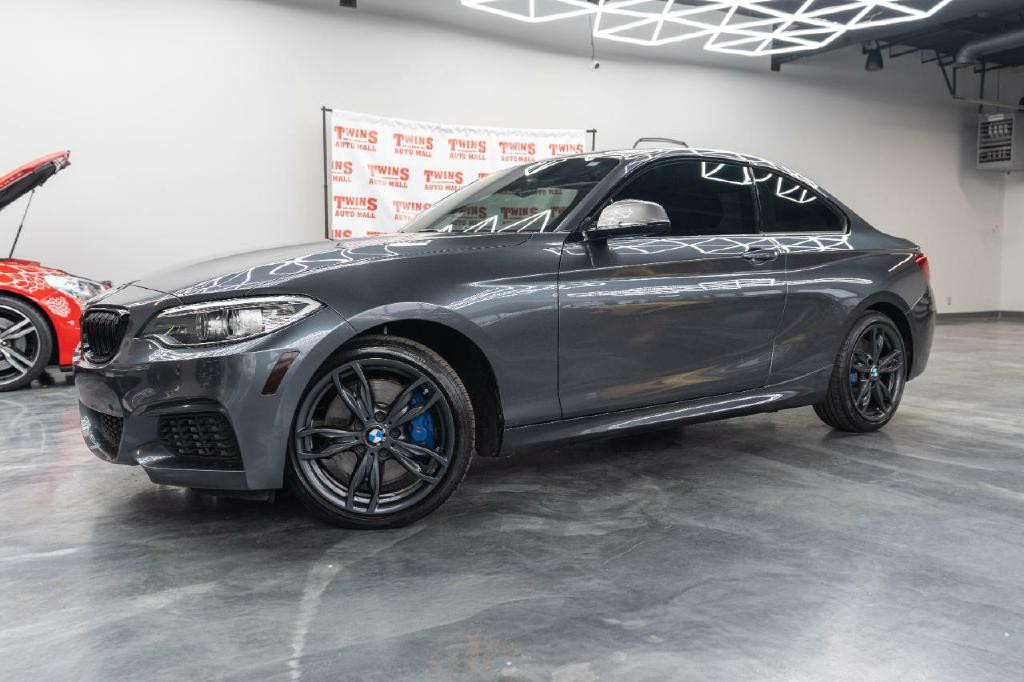 2016 BMW 2 Series Image 2