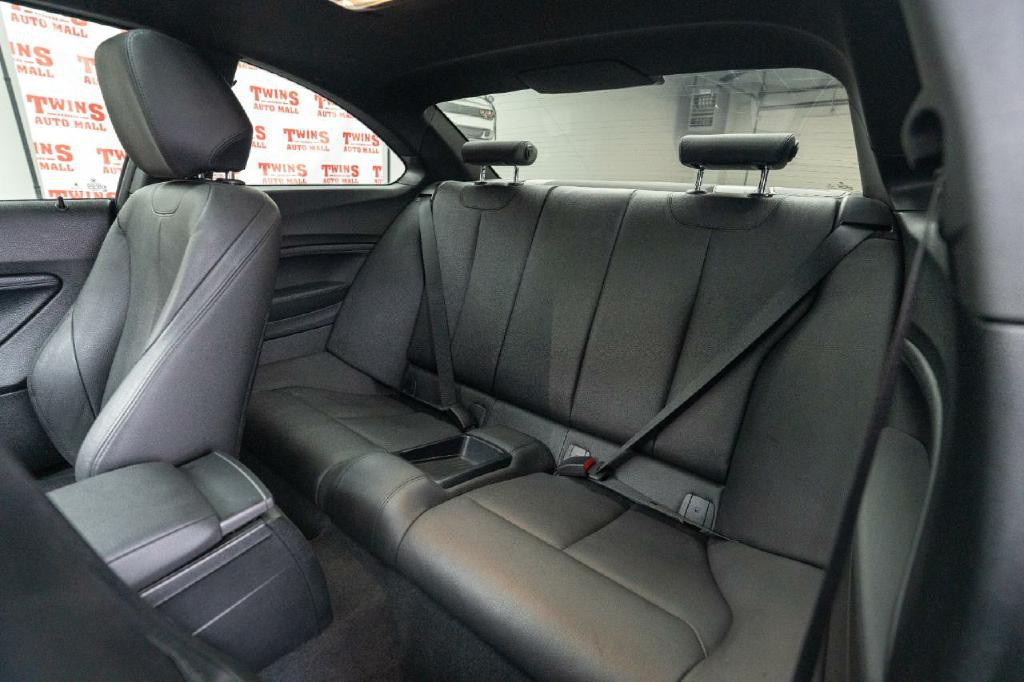 2016 BMW 2 Series Image 13