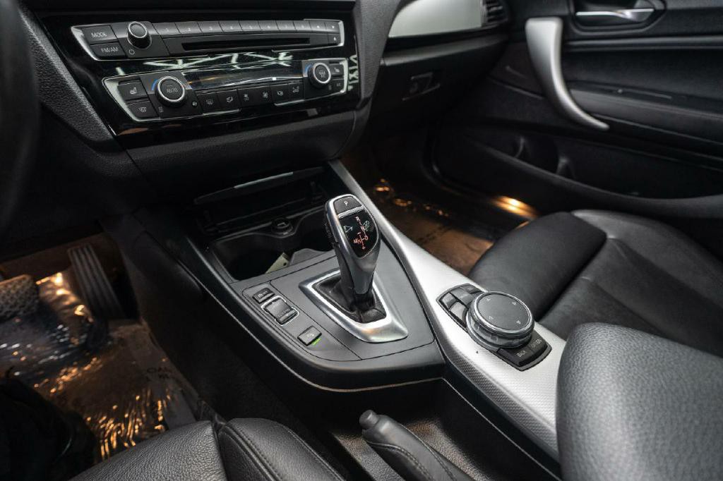 2016 BMW 2 Series Image 19