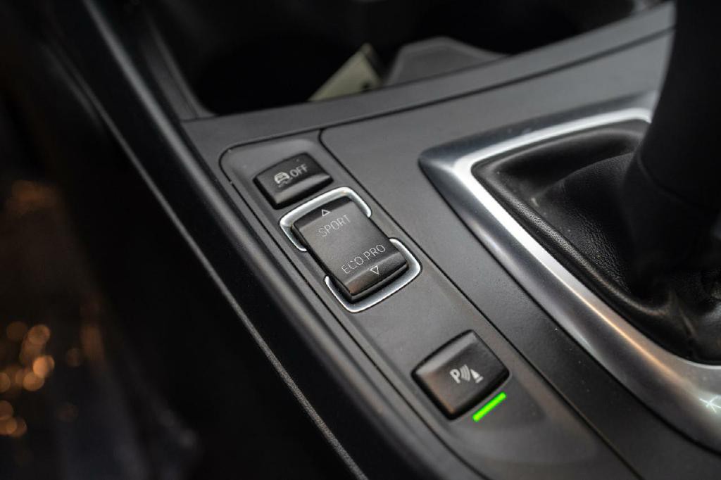 2016 BMW 2 Series Image 20