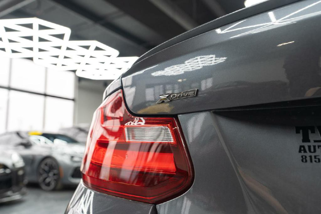 2016 BMW 2 Series Image 32