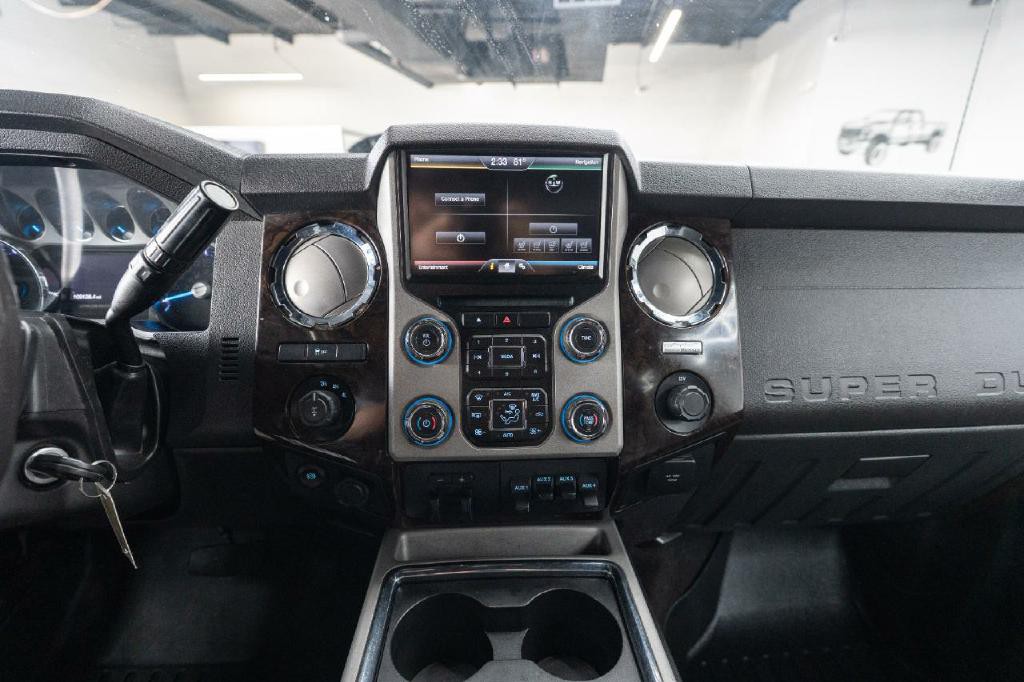 2015 Ford F-350 Image 21