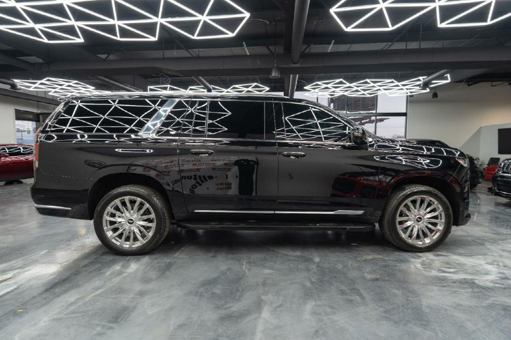 2022 Cadillac Escalade Image 7