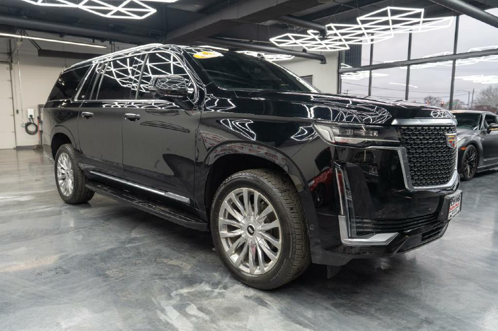 2022 Cadillac Escalade Image 8