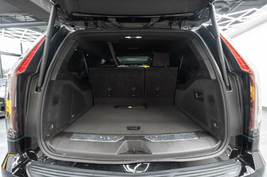 2022 Cadillac Escalade Image 15