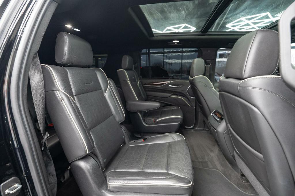 2022 Cadillac Escalade Image 16