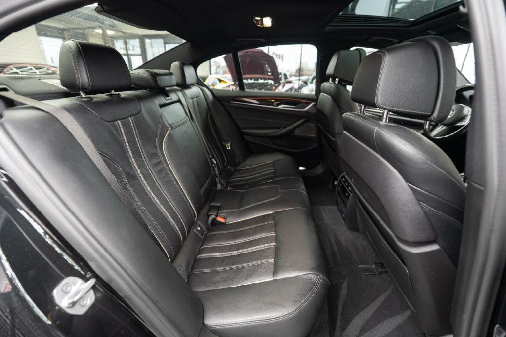 2017 BMW 5 Series Image 14