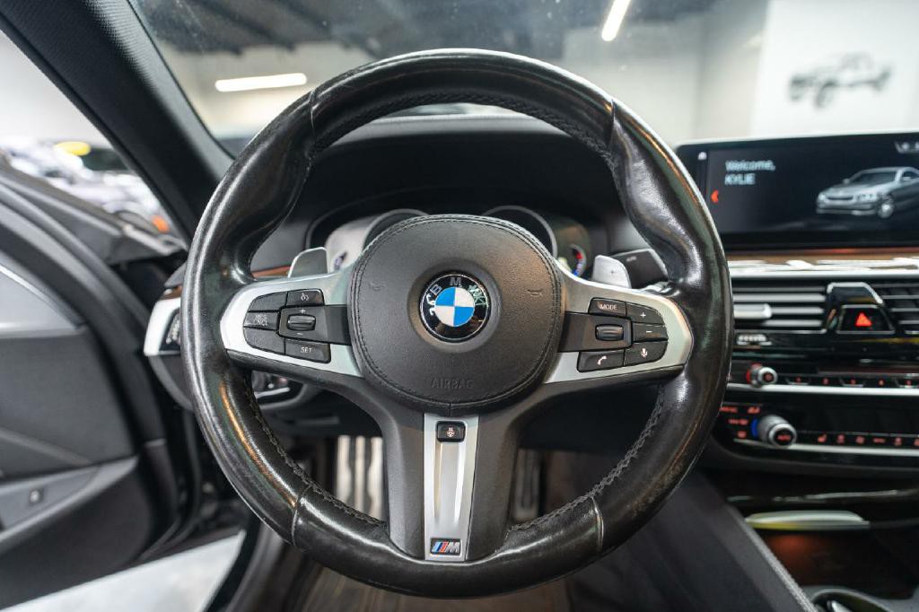 2017 BMW 5 Series Image 17