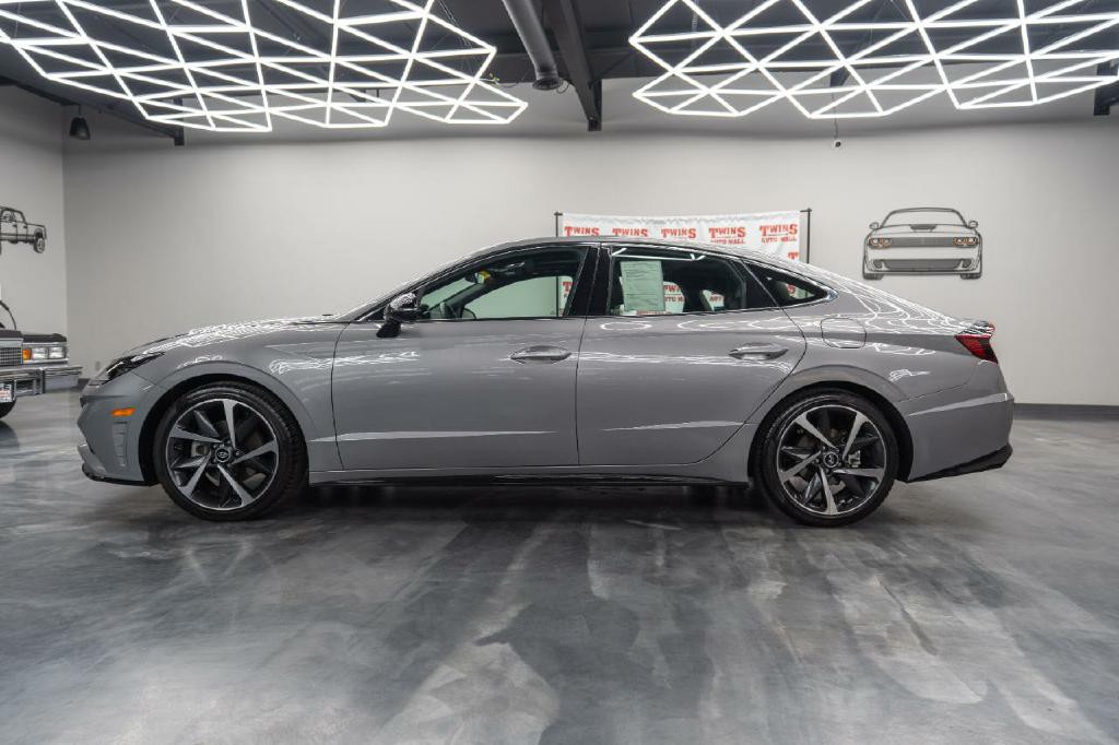 2023 Hyundai Sonata Image 3
