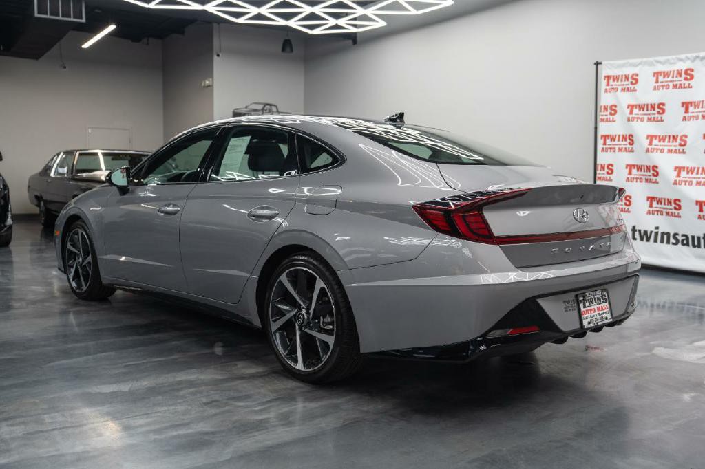 2023 Hyundai Sonata Image 4
