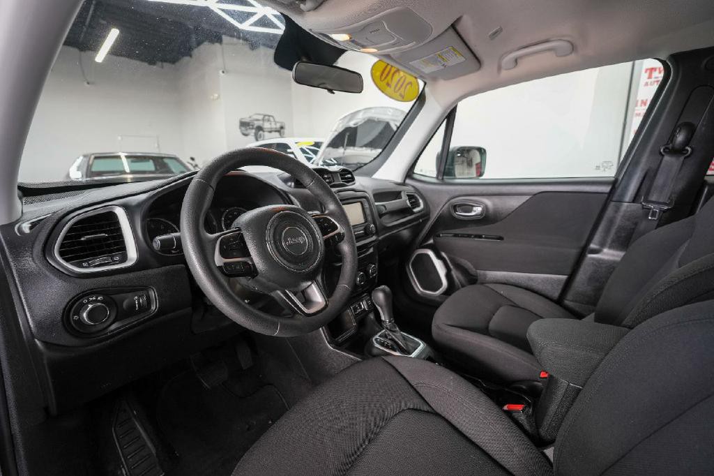 2020 Jeep Renegade Image 11