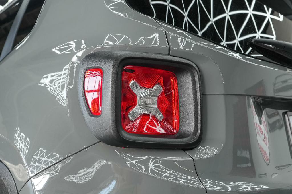 2020 Jeep Renegade Image 26
