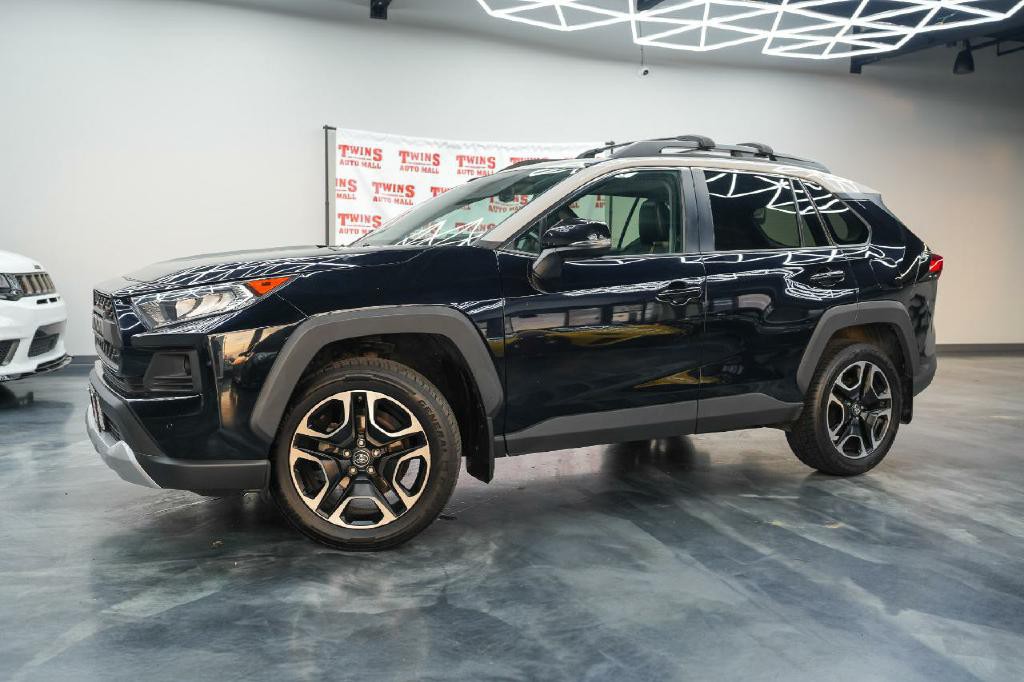 2019 Toyota Rav4 Image 2