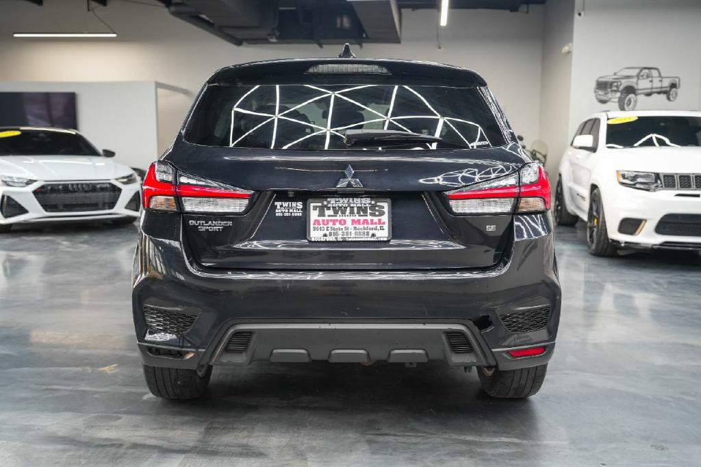 2024 Mitsubishi Outlander Image 5