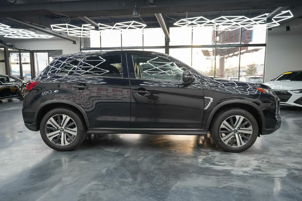 2024 Mitsubishi Outlander Image 7