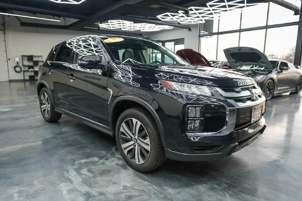 2024 Mitsubishi Outlander Image 8