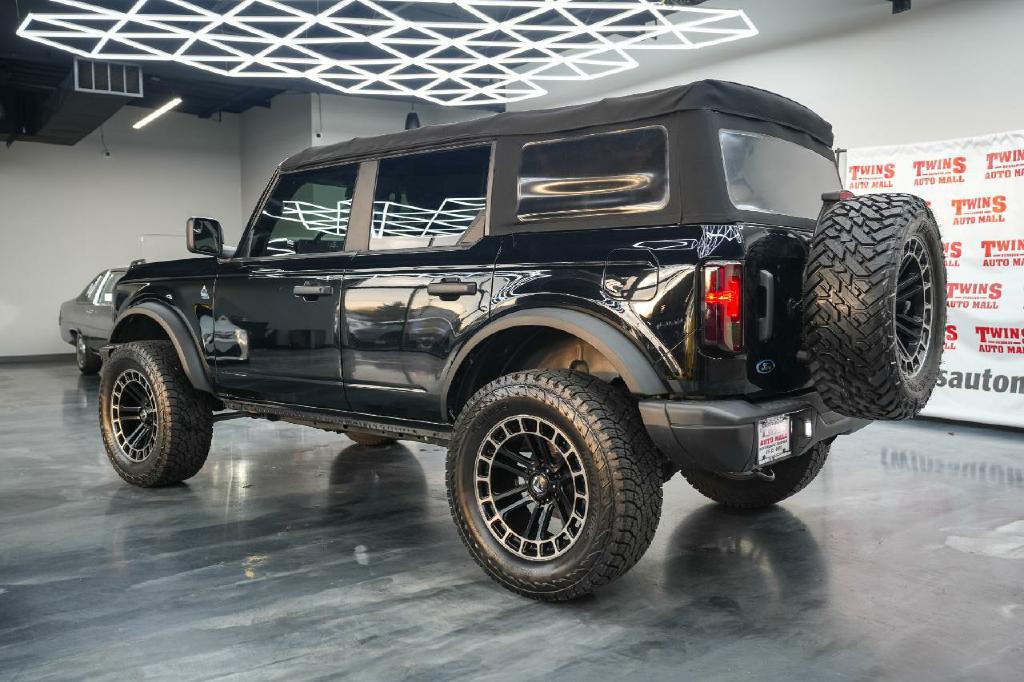 2022 Ford Bronco Image 4
