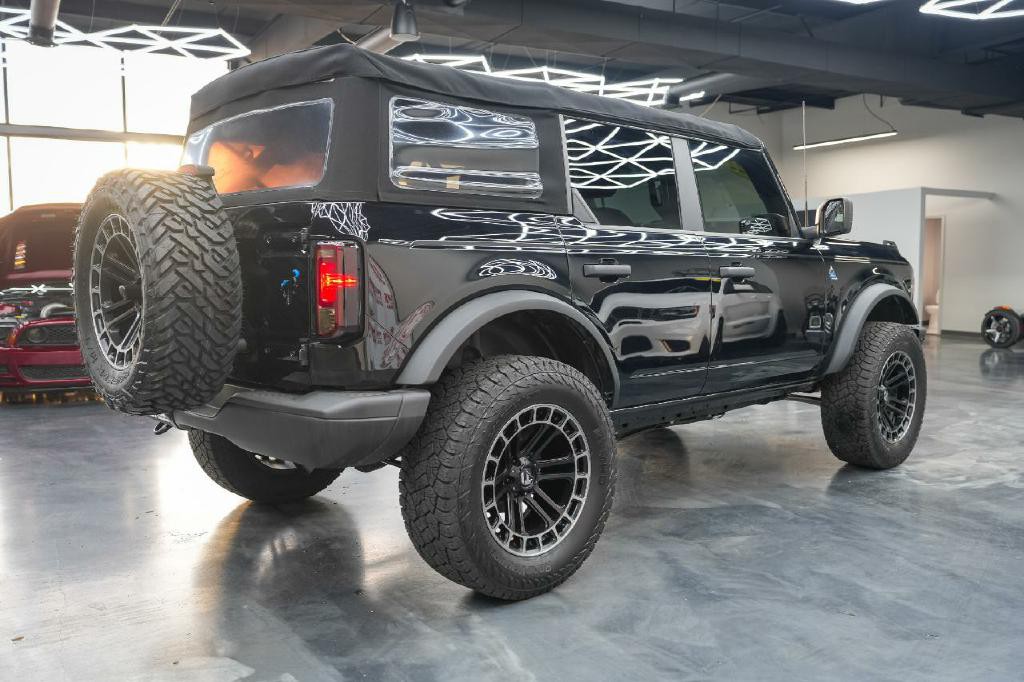 2022 Ford Bronco Image 6