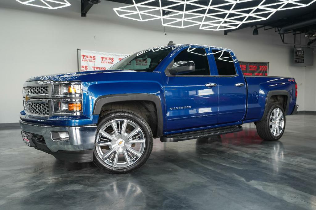 2015 Chevrolet Silverado 1500 Image 2