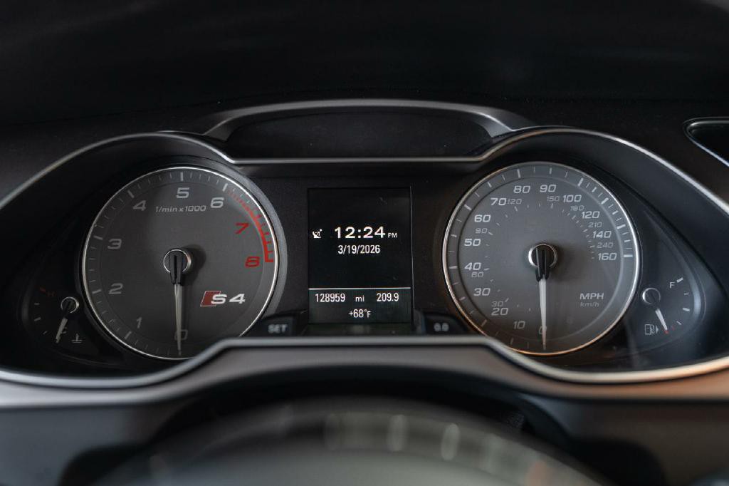 2013 Audi S4 Image 18