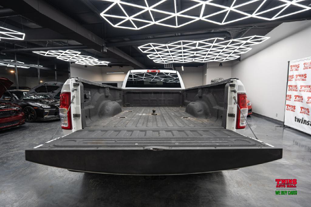 2023 RAM 3500 Image 13