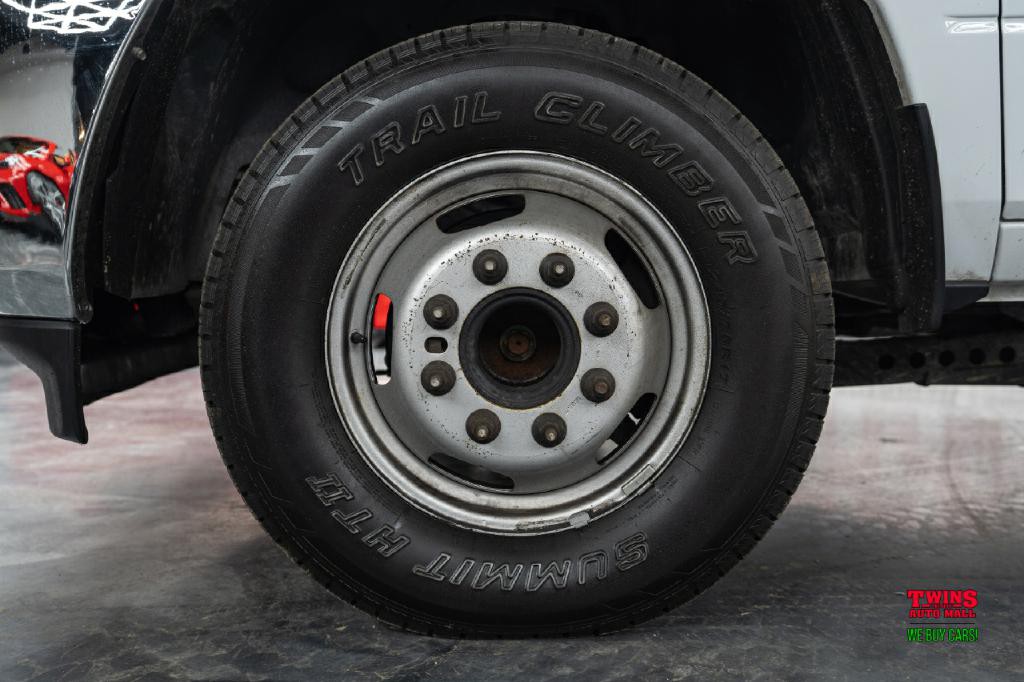 2023 RAM 3500 Image 23