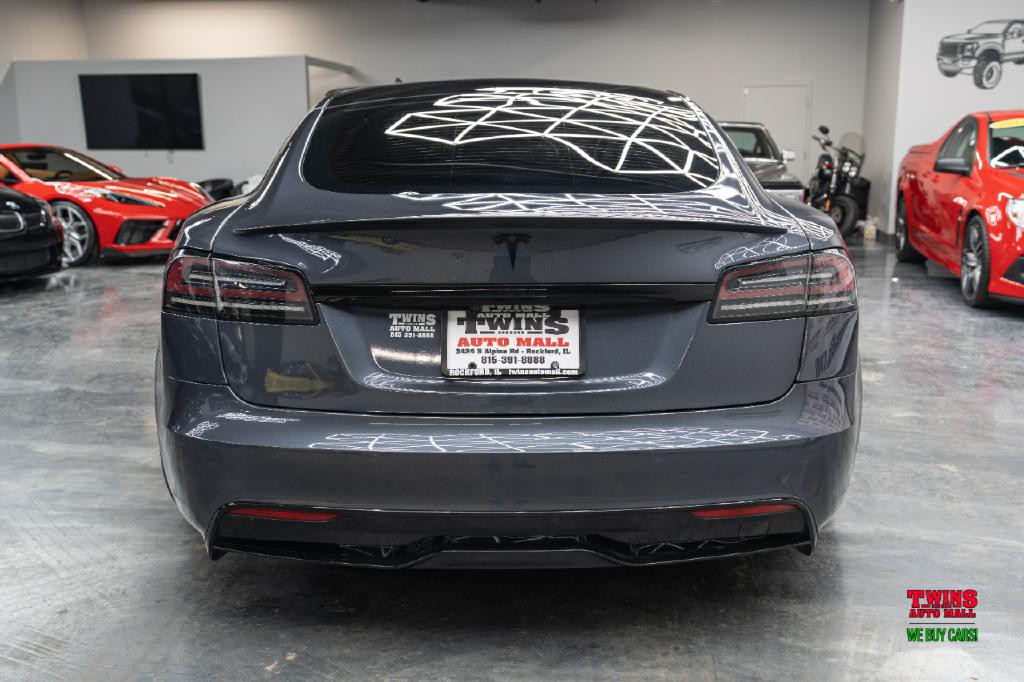 2022 Tesla Model S Image 5