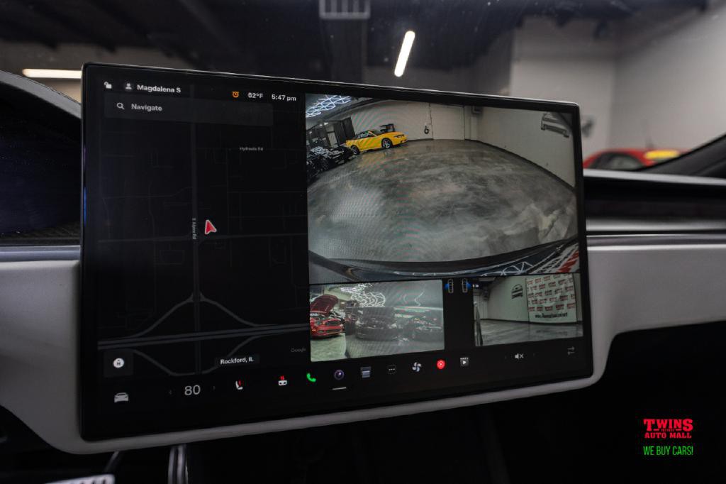 2022 Tesla Model S Image 23