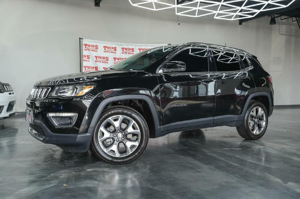 2018 Jeep Compass Image 2