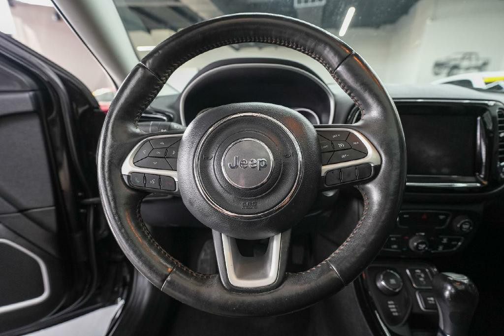 2018 Jeep Compass Image 18
