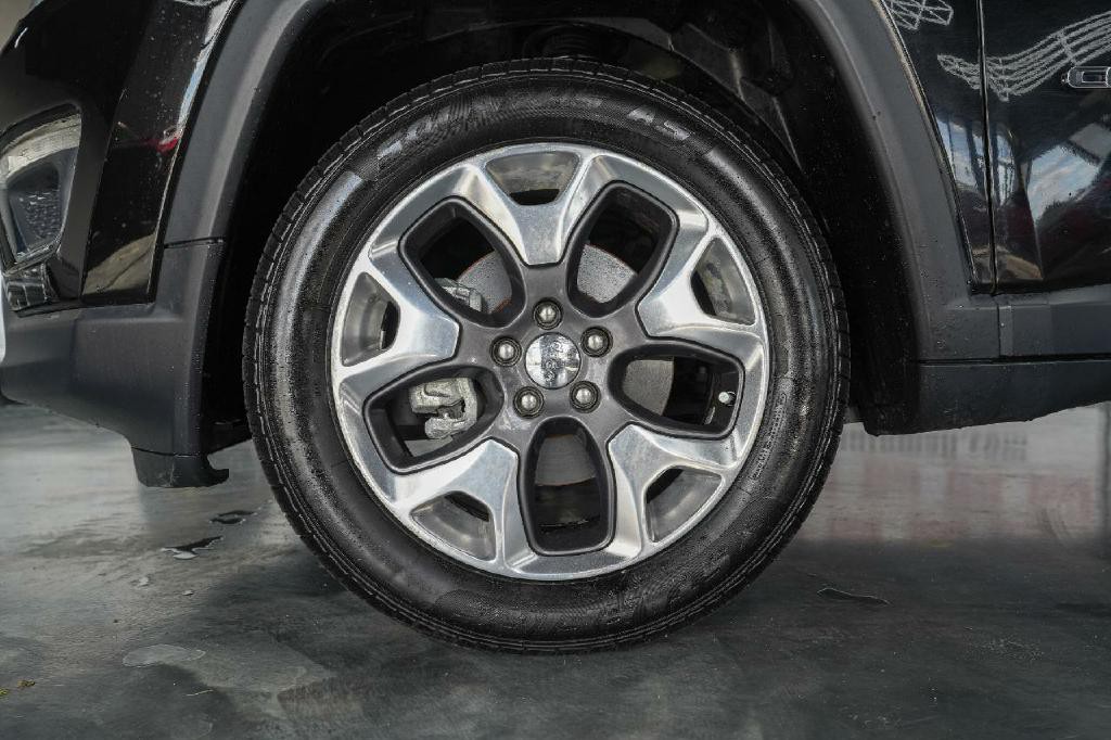 2018 Jeep Compass Image 24