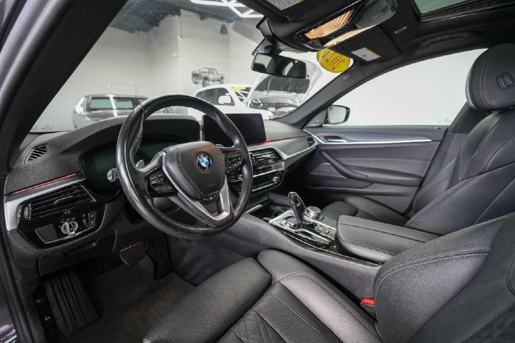 2021 BMW 5 Series Image 11