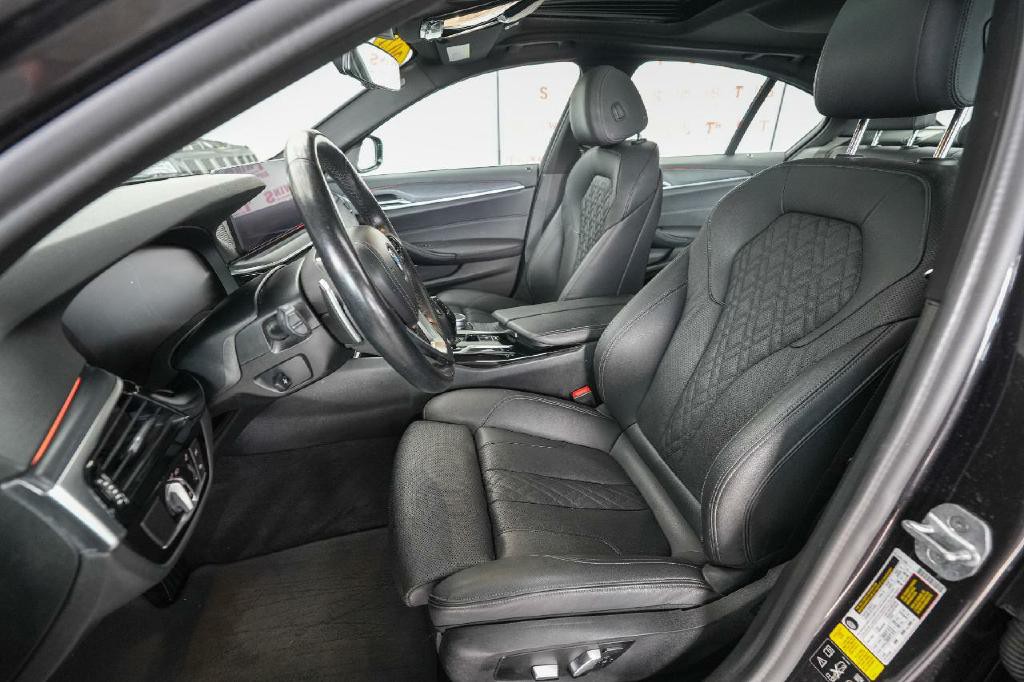 2021 BMW 5 Series Image 12