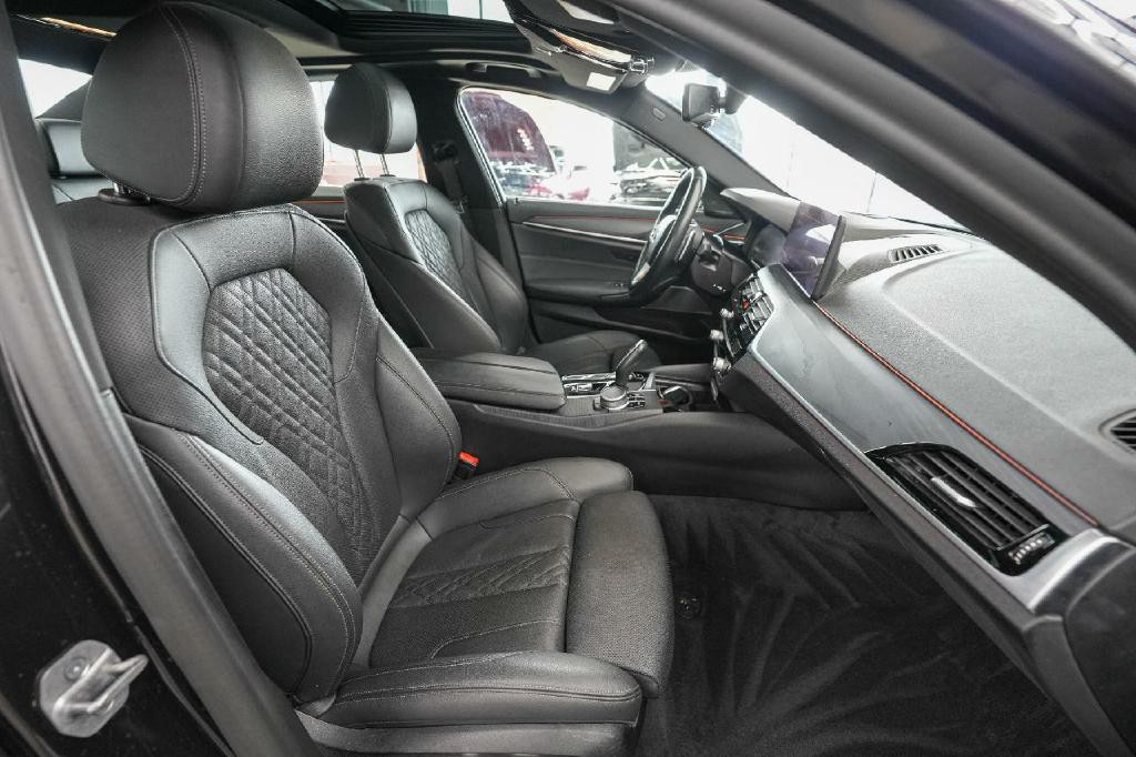 2021 BMW 5 Series Image 15