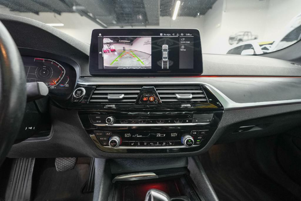2021 BMW 5 Series Image 19