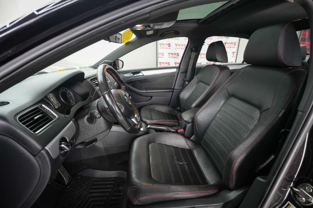2013 Volkswagen Jetta Image 12