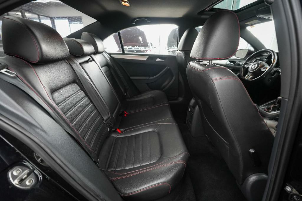 2013 Volkswagen Jetta Image 14