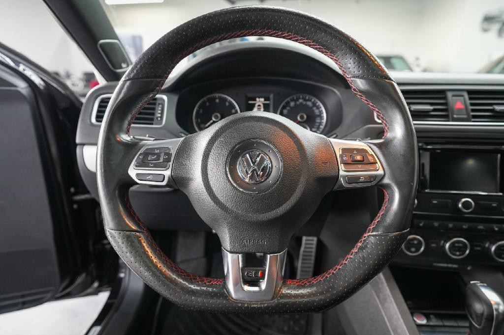 2013 Volkswagen Jetta Image 16