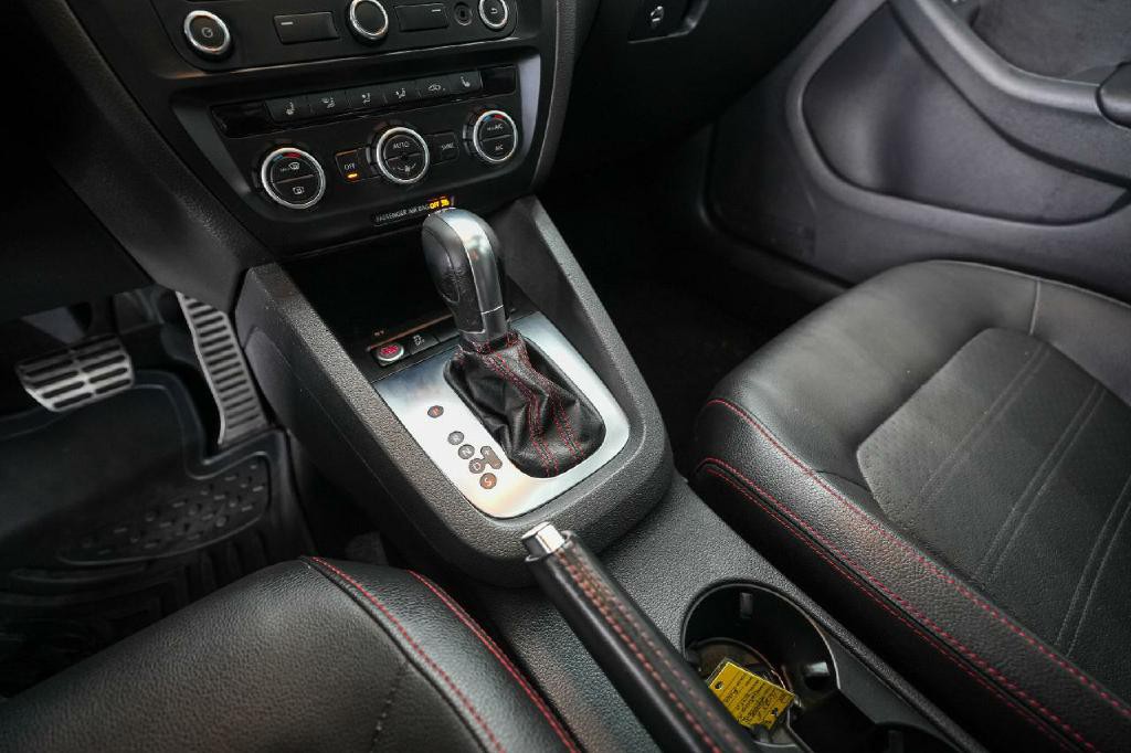 2013 Volkswagen Jetta Image 19