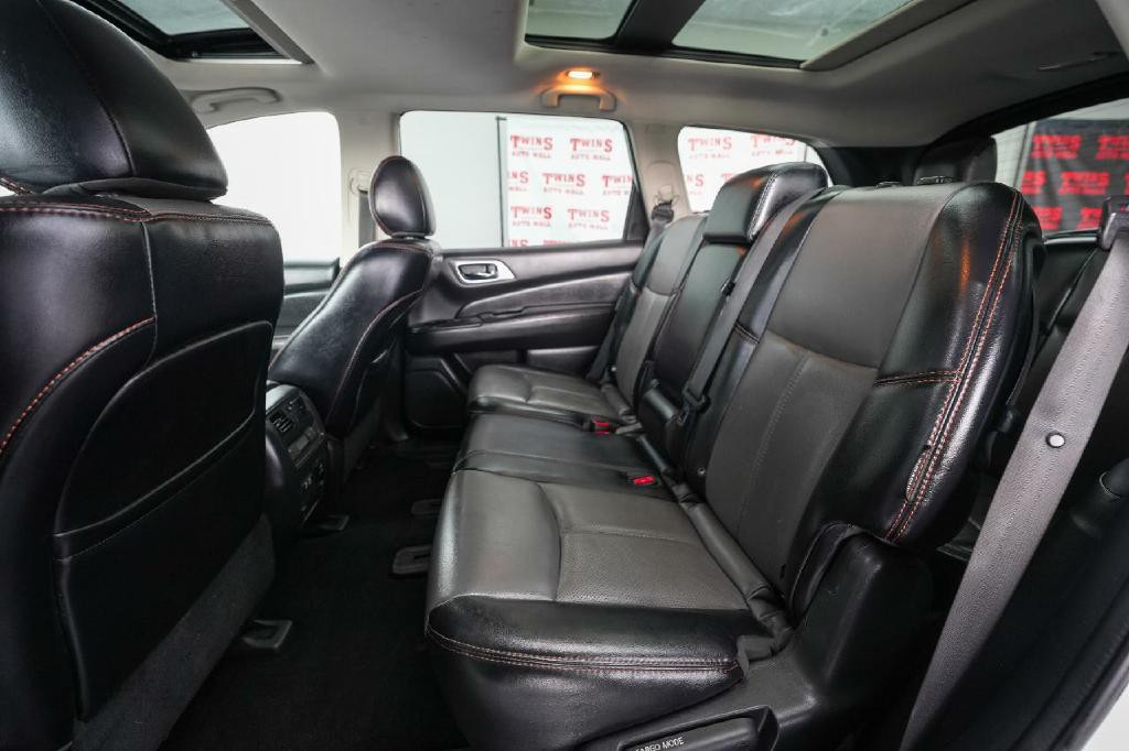 2020 Nissan Pathfinder Image 13