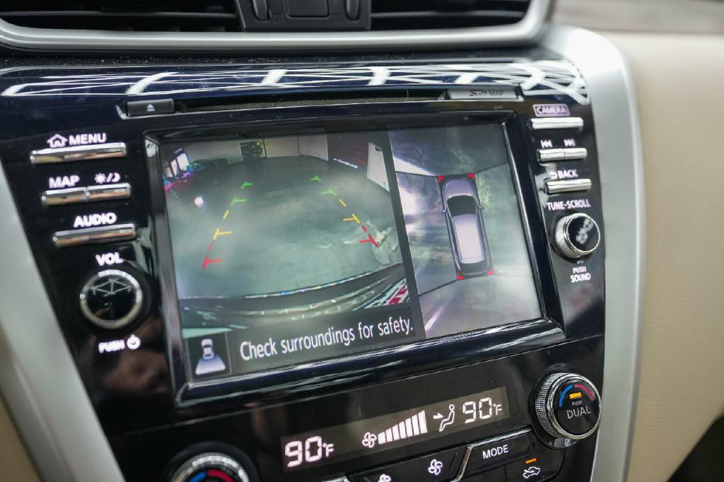2016 Nissan Murano Image 18