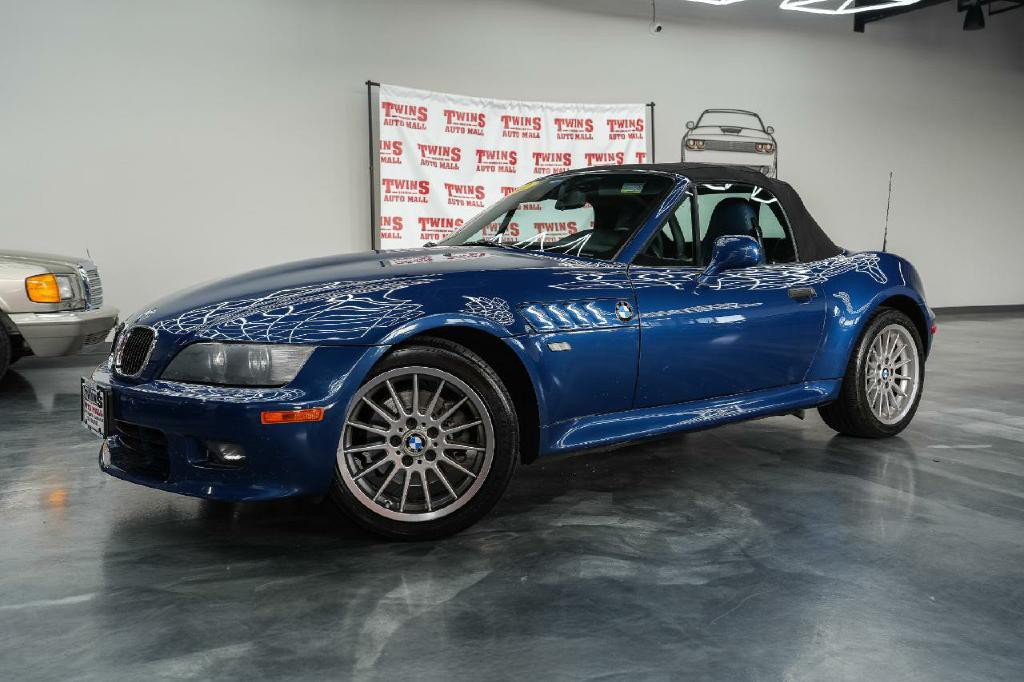 2002 BMW Z3 Image 2